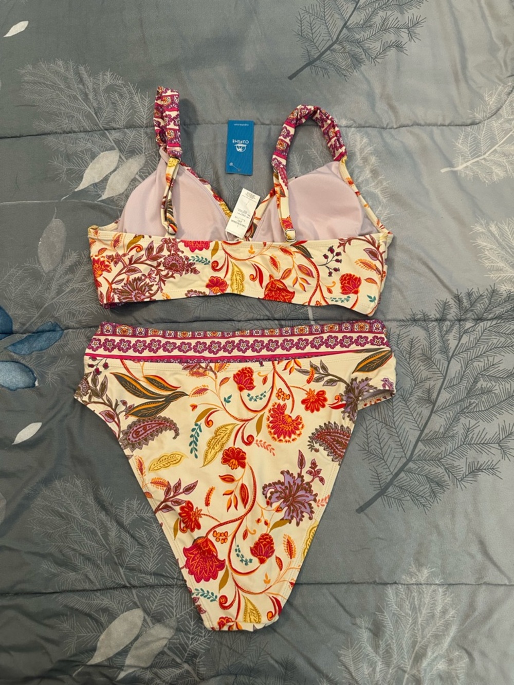 NWTS Cupshe Cream Floral Bikini Set with Pink and Red Accents Sz L - Picture 2 of 9